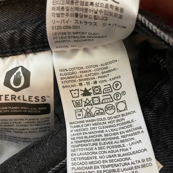 Levi's premium 501 trashed black distressed shorts - Picture 12 of 12